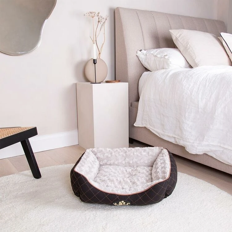 Scruffs® Wilton Box Dog Bed - Black 3 Scruffs® Wilton Box Dog Bed - Black - Image 3