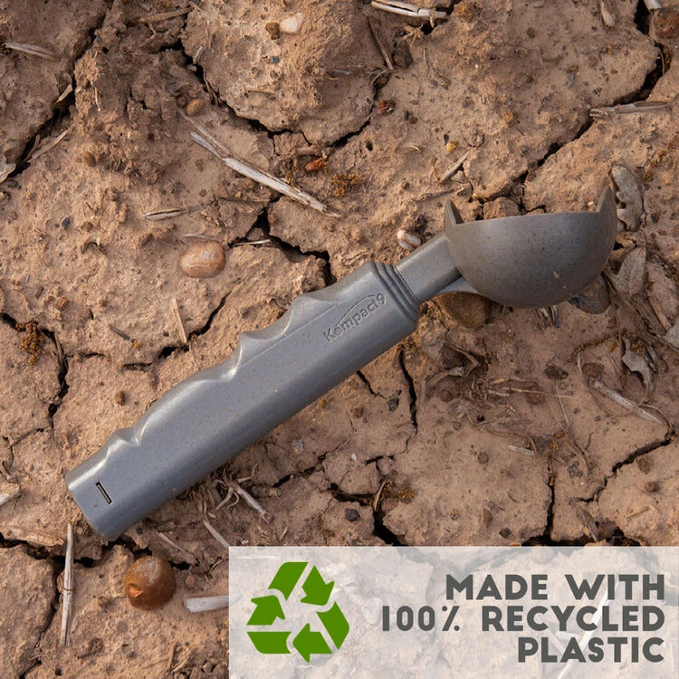 Kompact 9 Retractable Dog Ball Launcher 10 Kompact 9 Retractable Dog Ball Launcher - Image 10